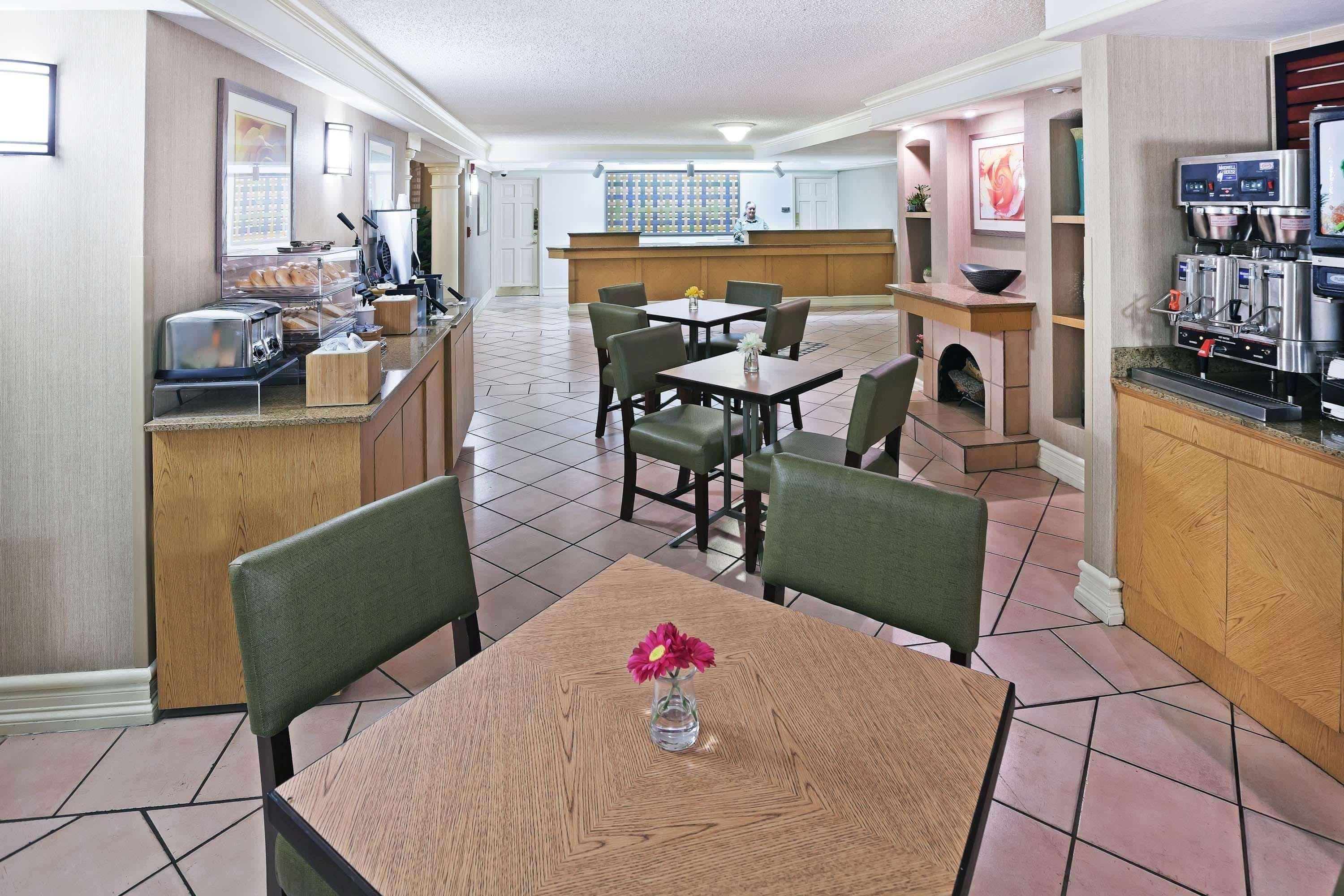 La Quinta Inn By Wyndham Amarillo Mid-City Exterior foto