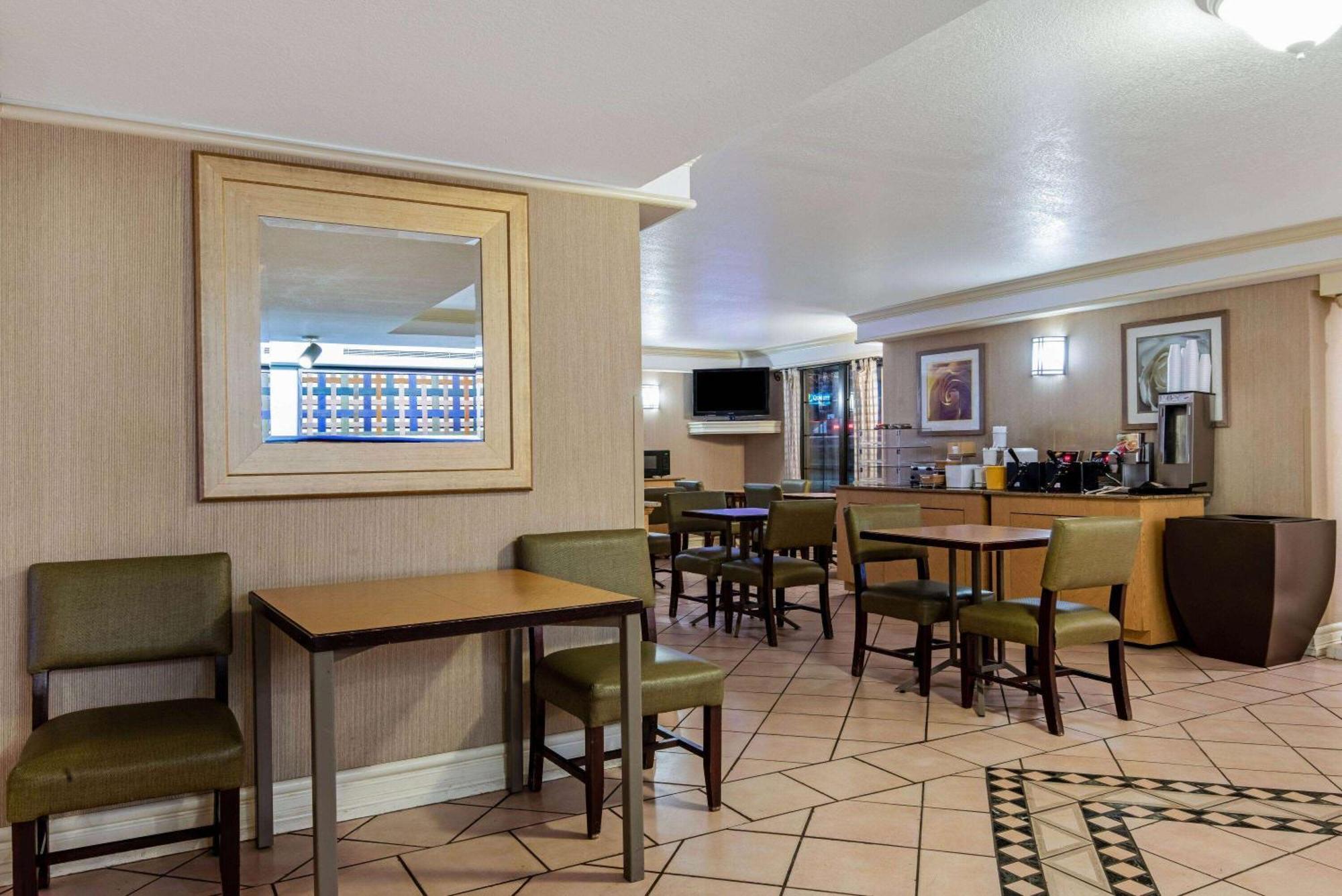 La Quinta Inn By Wyndham Amarillo Mid-City Exterior foto